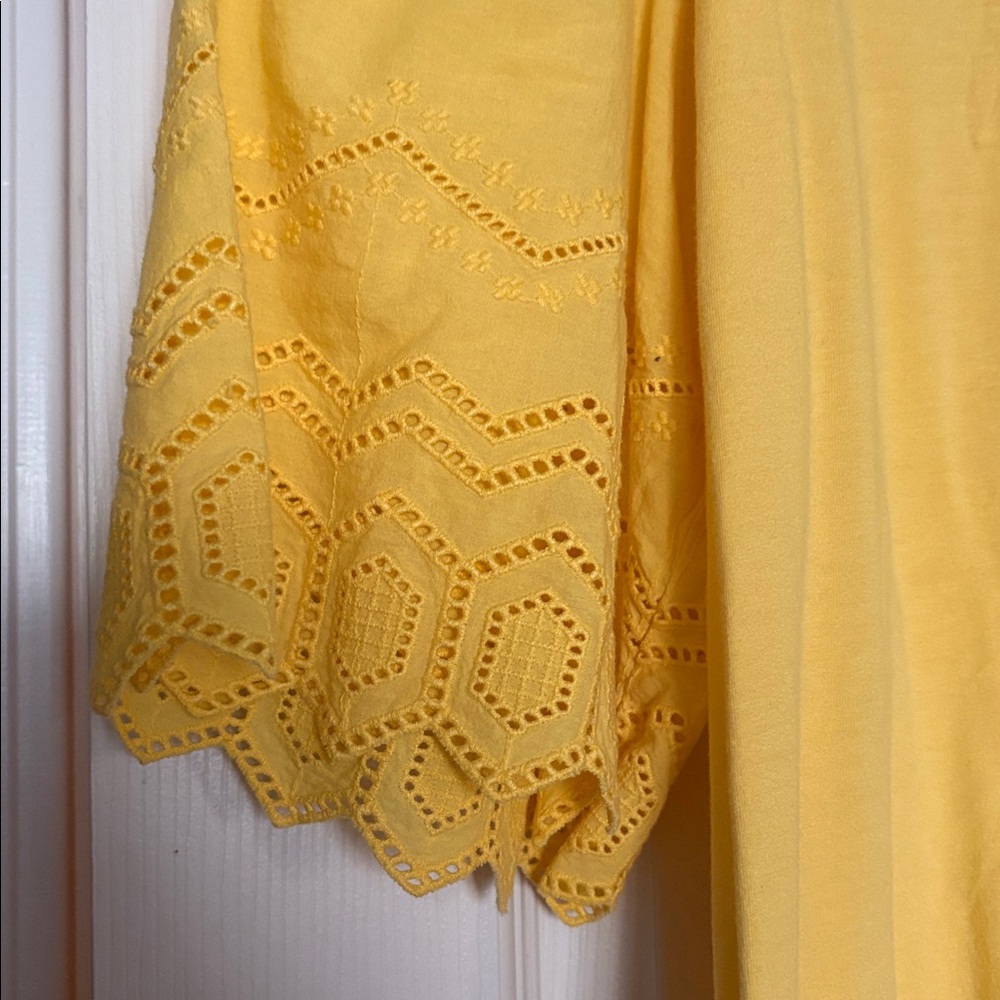 Banana Republic Yellow Eyelet Lace Puff Sleeve T-Shirt - Picture 2 of 4